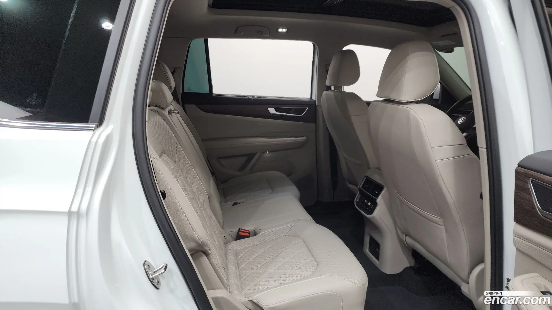 Volkswagen Atlas 2.0 TSI R-LINE 7-Seater