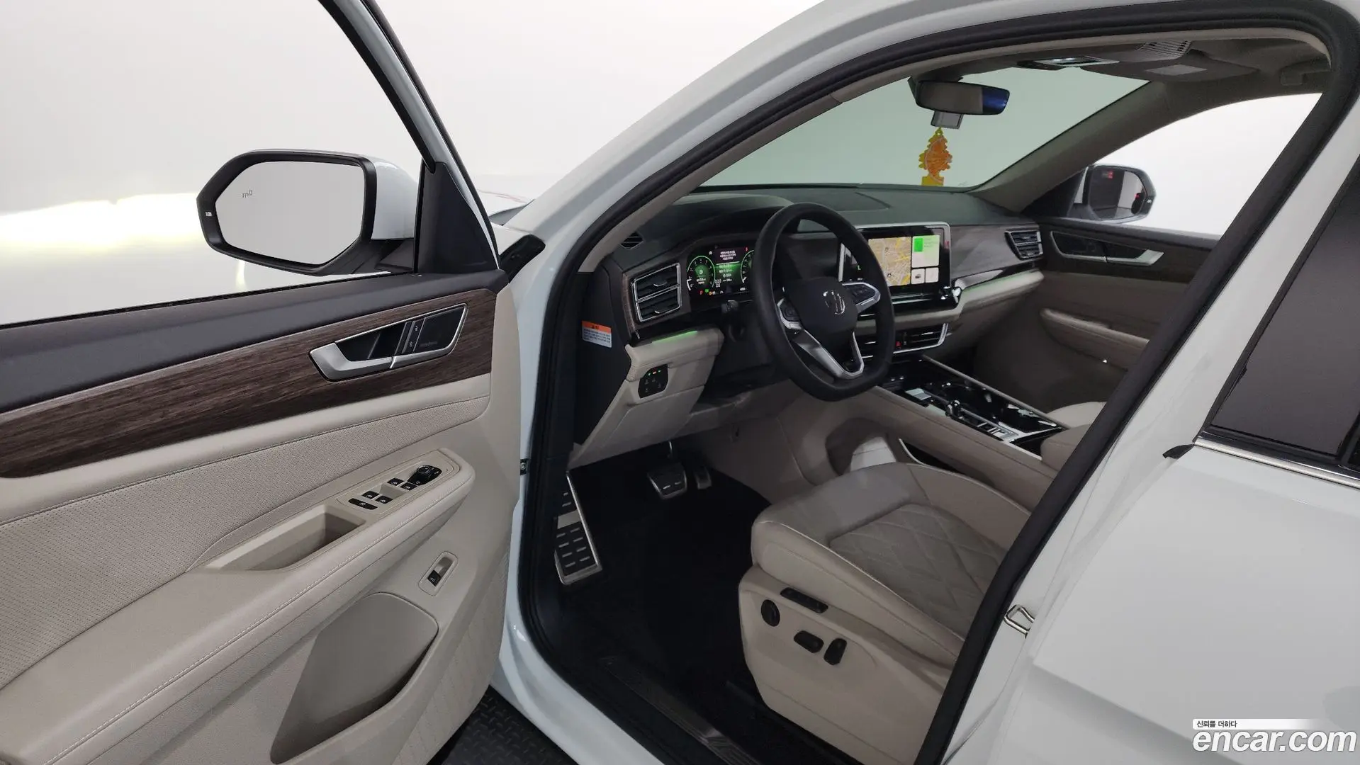 Volkswagen Atlas 2.0 TSI R-LINE 7-Seater