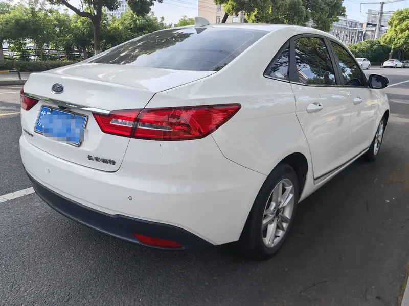 Forex 2019 facelift 1.5L automatic enjoyment type National VI