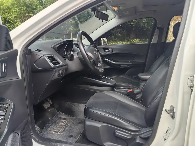 Forex 2019 facelift 1.5L automatic enjoyment type National VI
