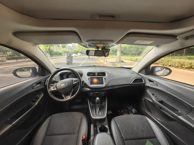 Forex 2019 facelift 1.5L automatic enjoyment type National VI