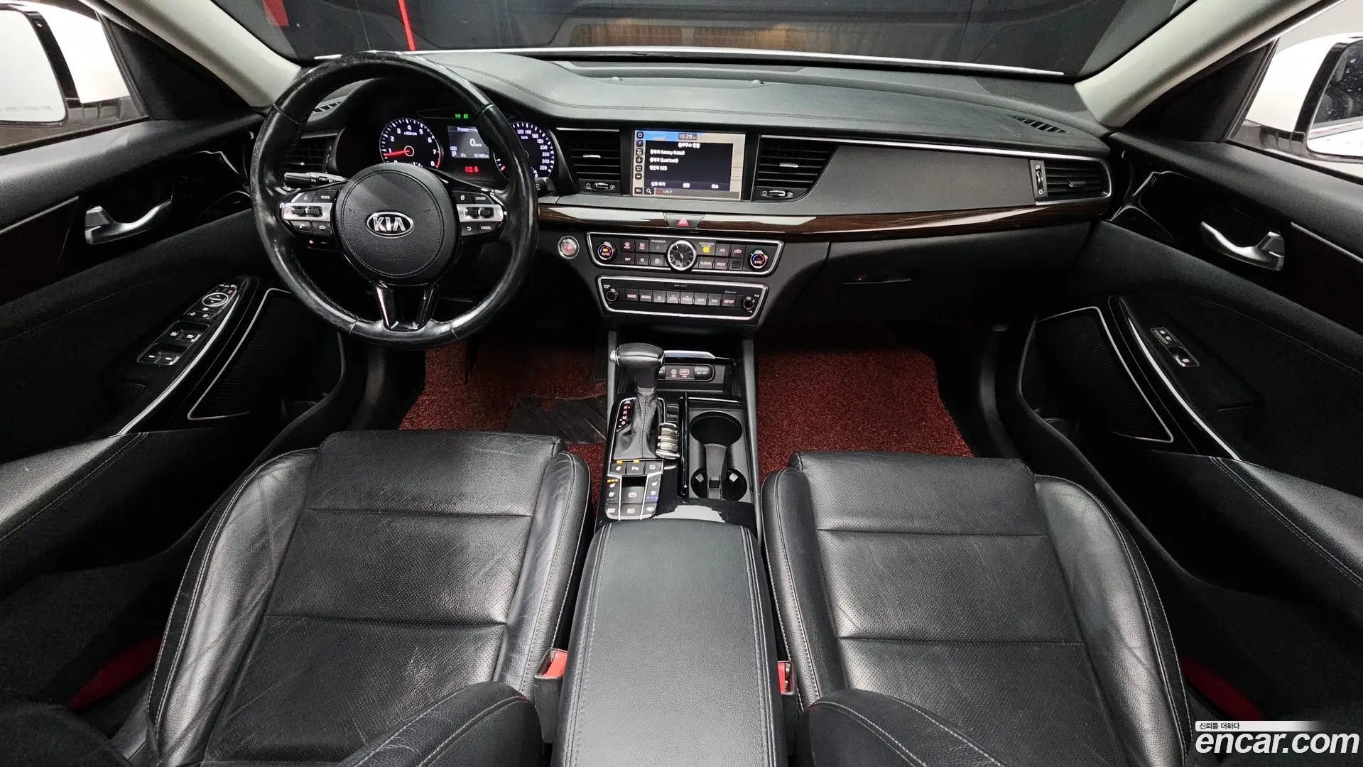 Kia K7 3.0 LPI Luxury (Rental Car)