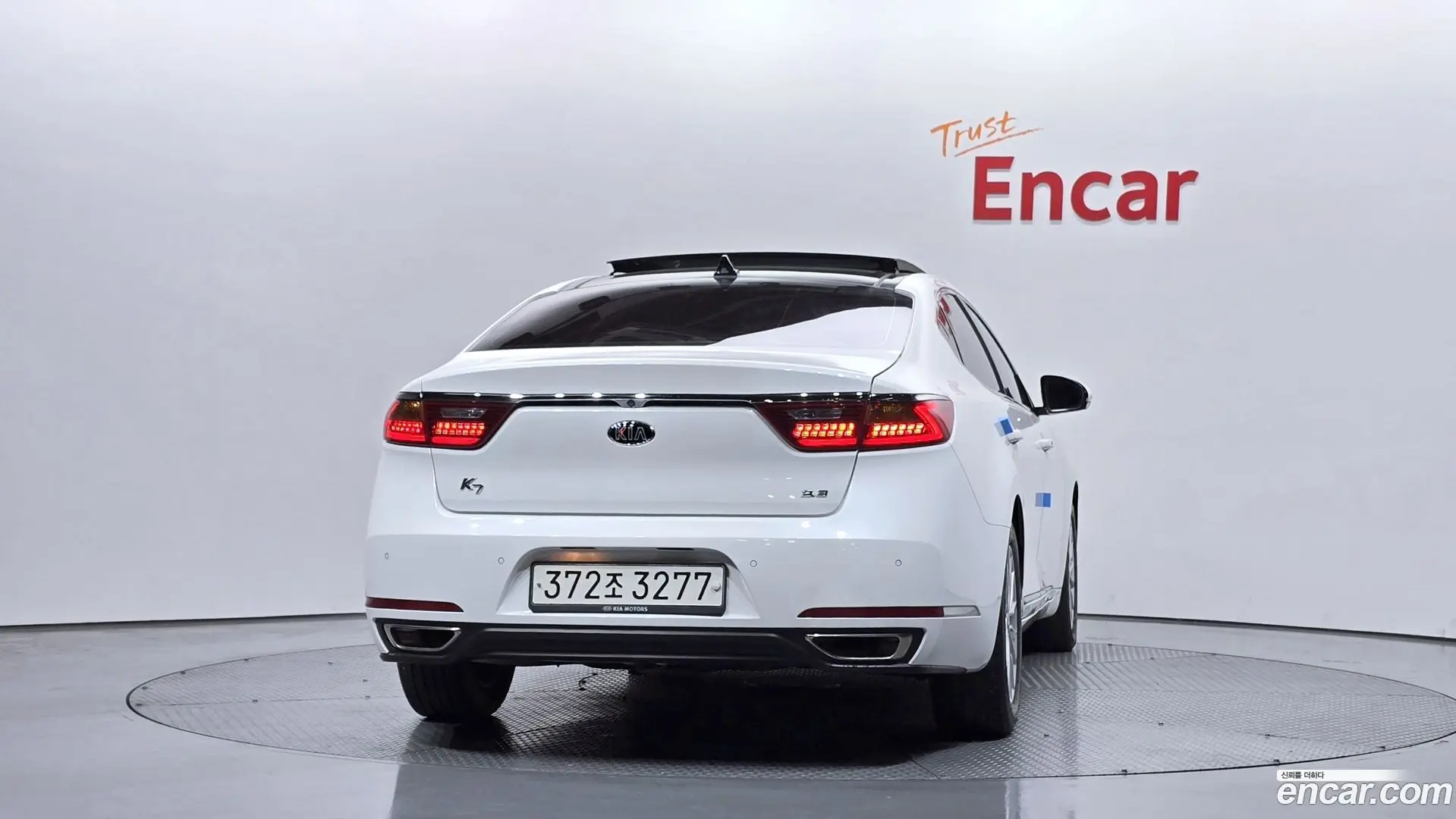 Kia K7 3.0 LPI Luxury (Rental Car)