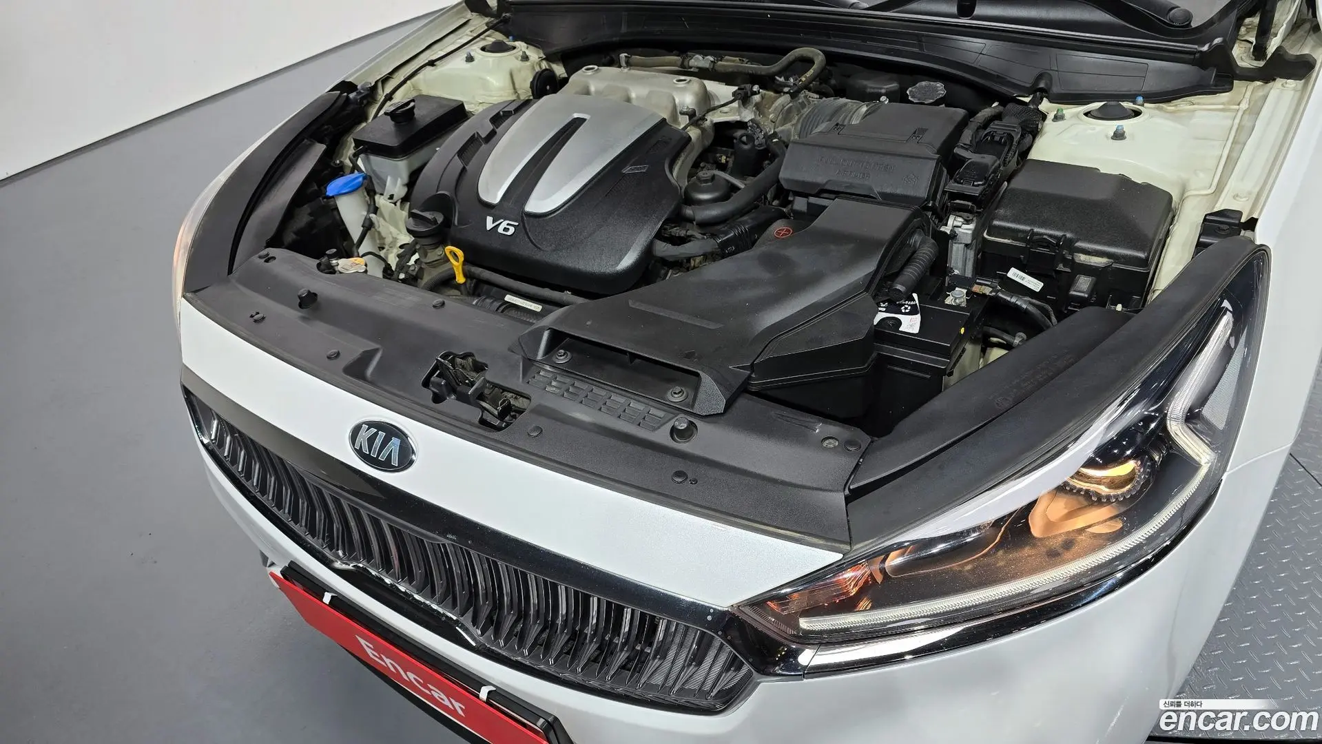 Kia K7 3.0 LPI Luxury (Rental Car)