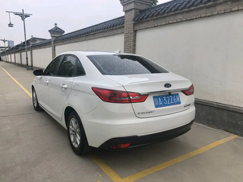 Escort 2019 facelift 1.5L automatic quality model (tire pressure monitoring) National VI