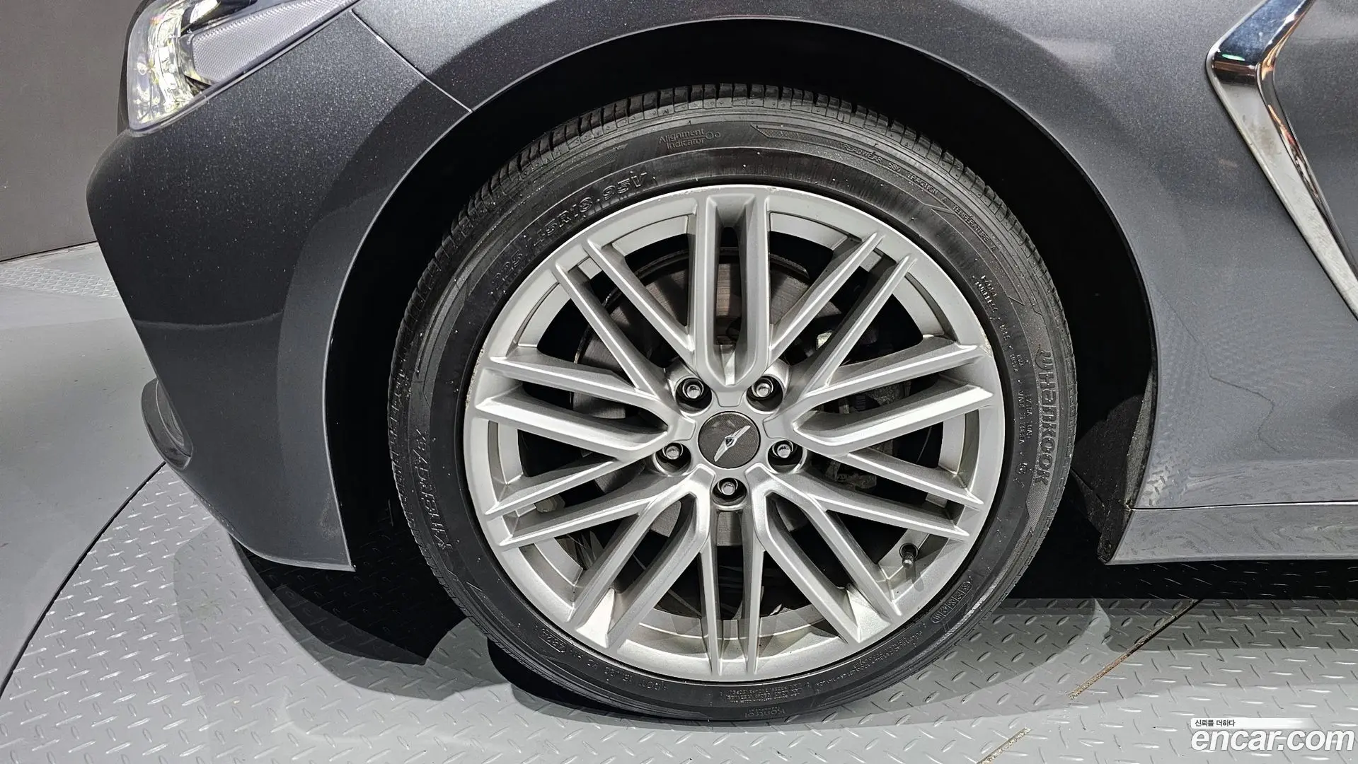 Genesis G70 2.0T AWD