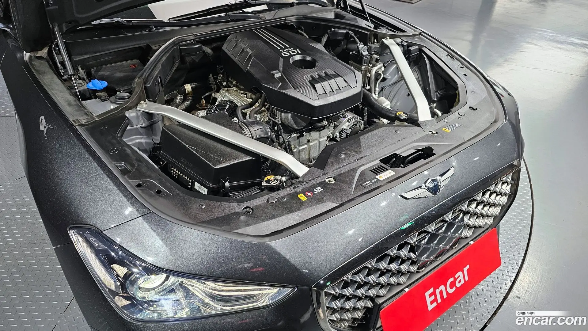 Genesis G70 2.0T AWD