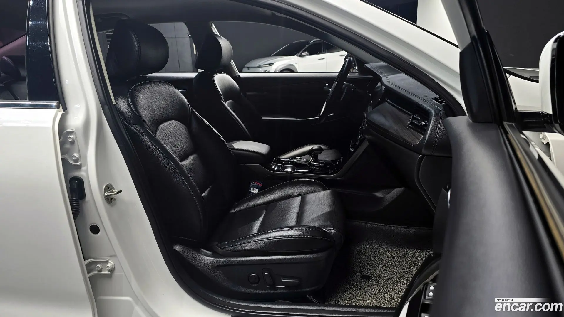 Kia K7 2.5 GDI Noblesse