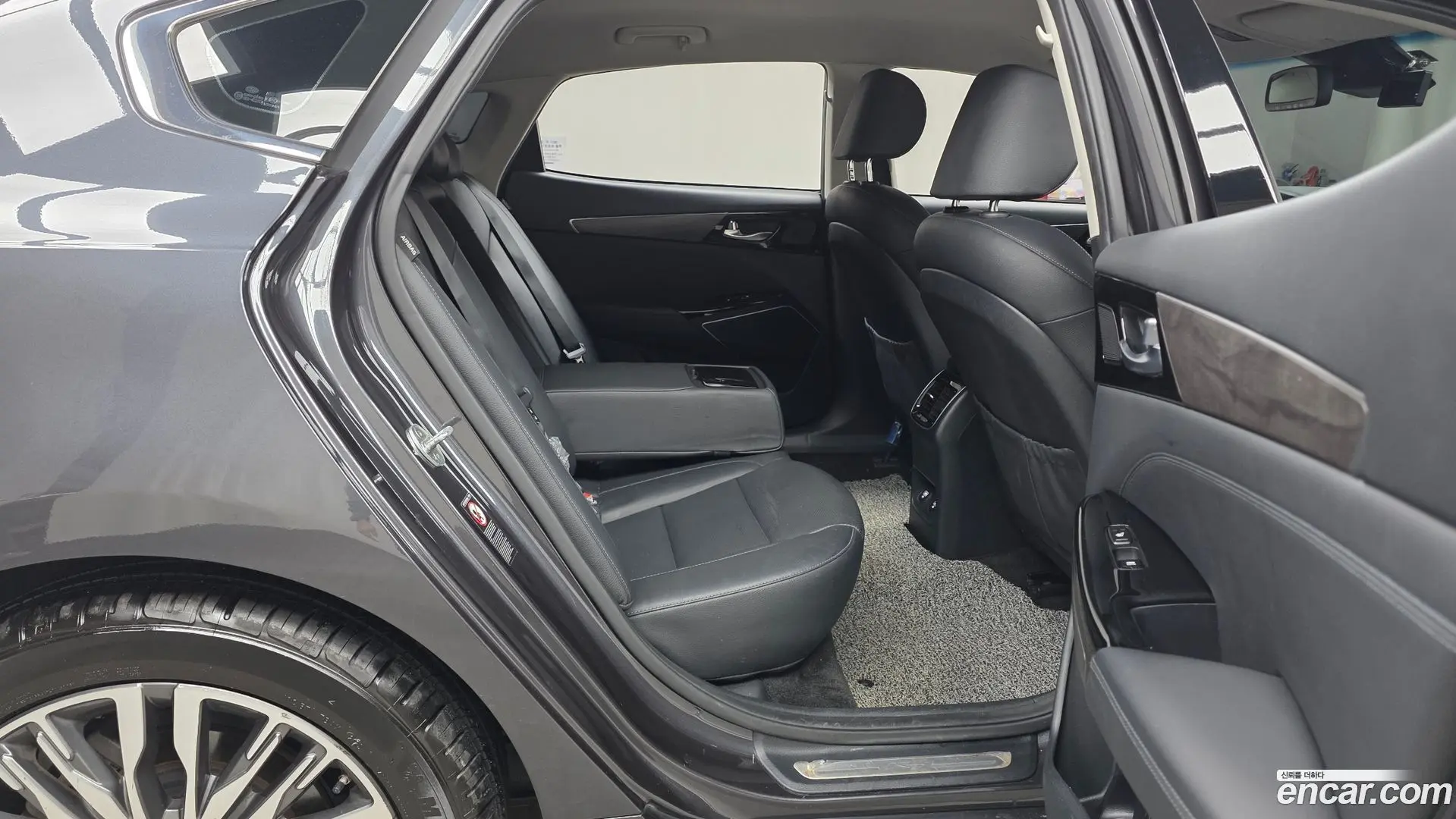 Kia K7 2.5 GDI Noblesse