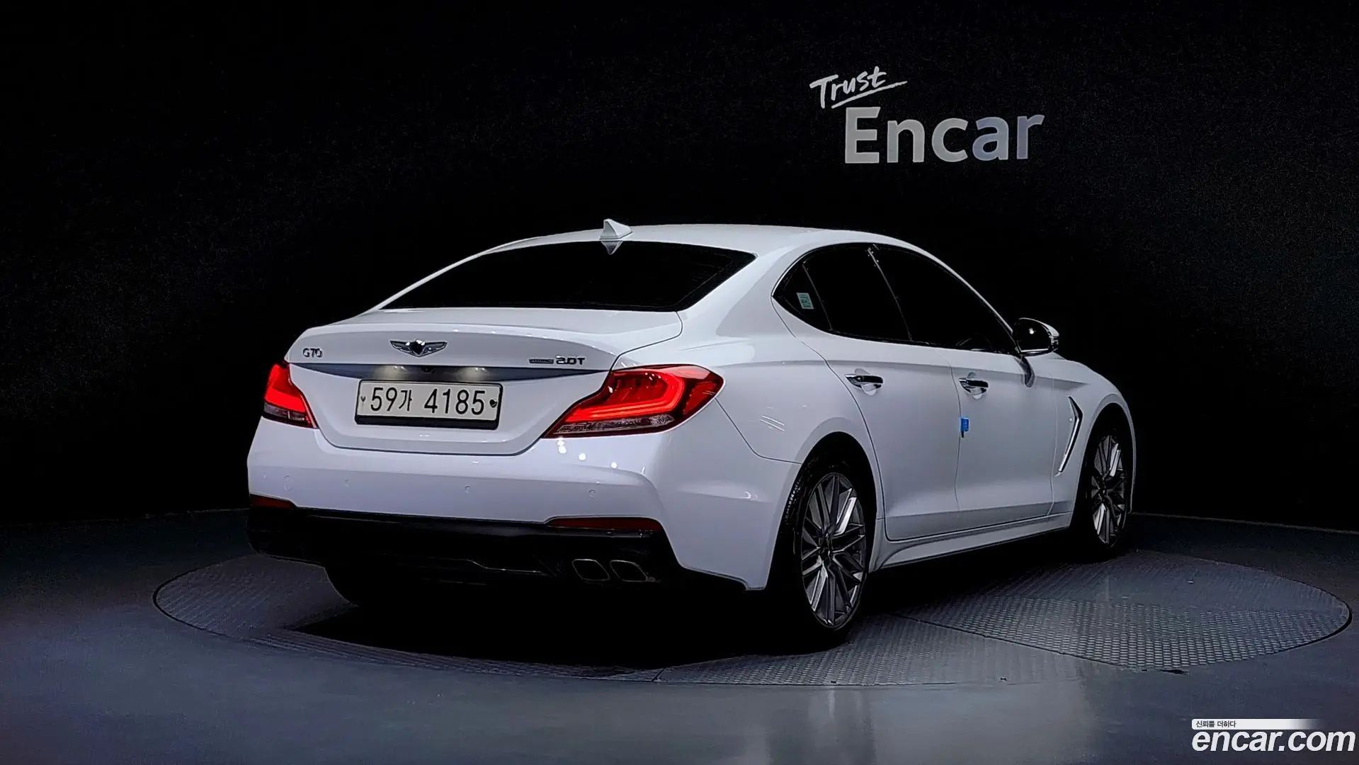 Genesis G70 2.0T AWD