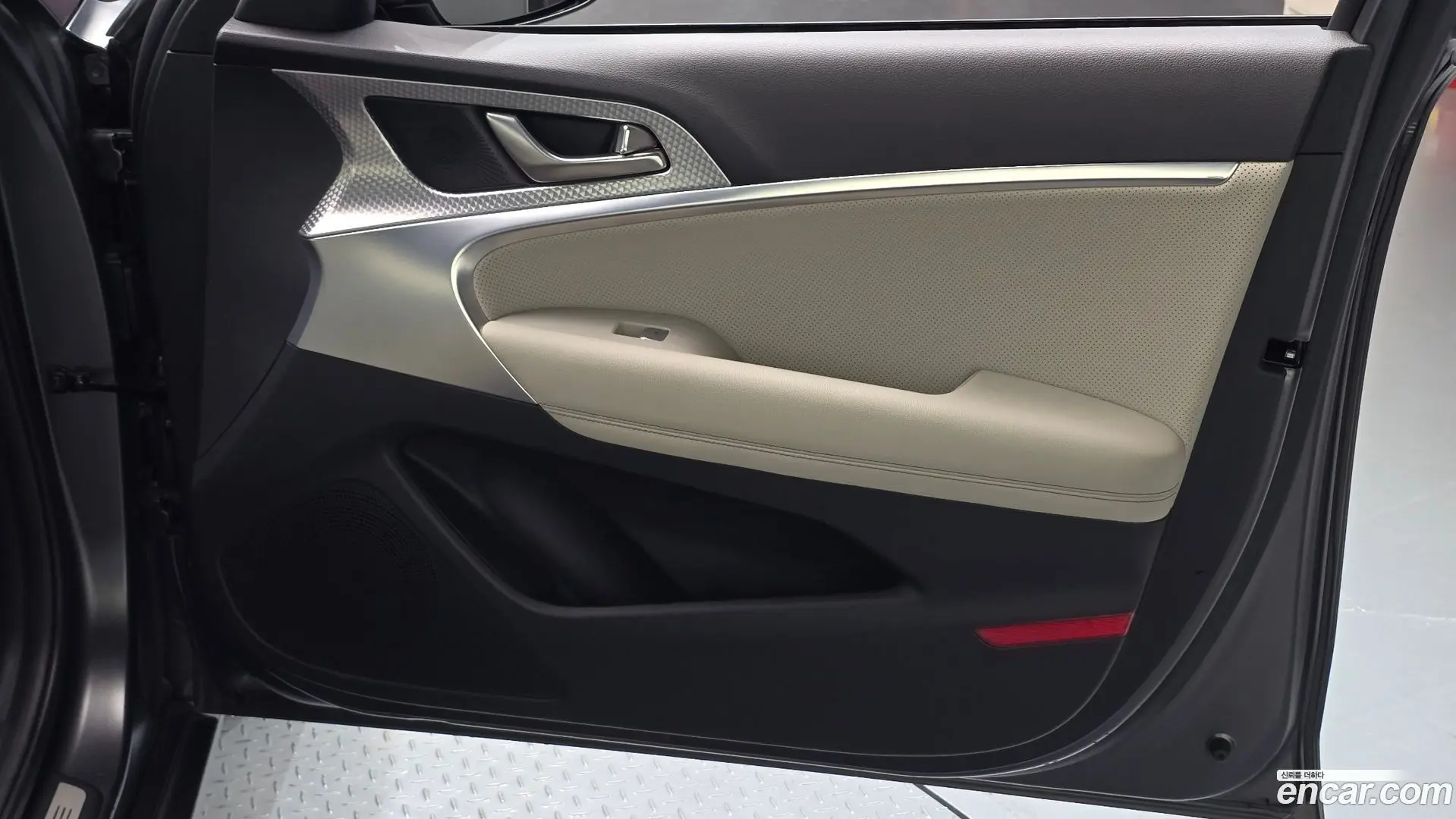 Genesis G70 Gasoline 2.0T 2WD