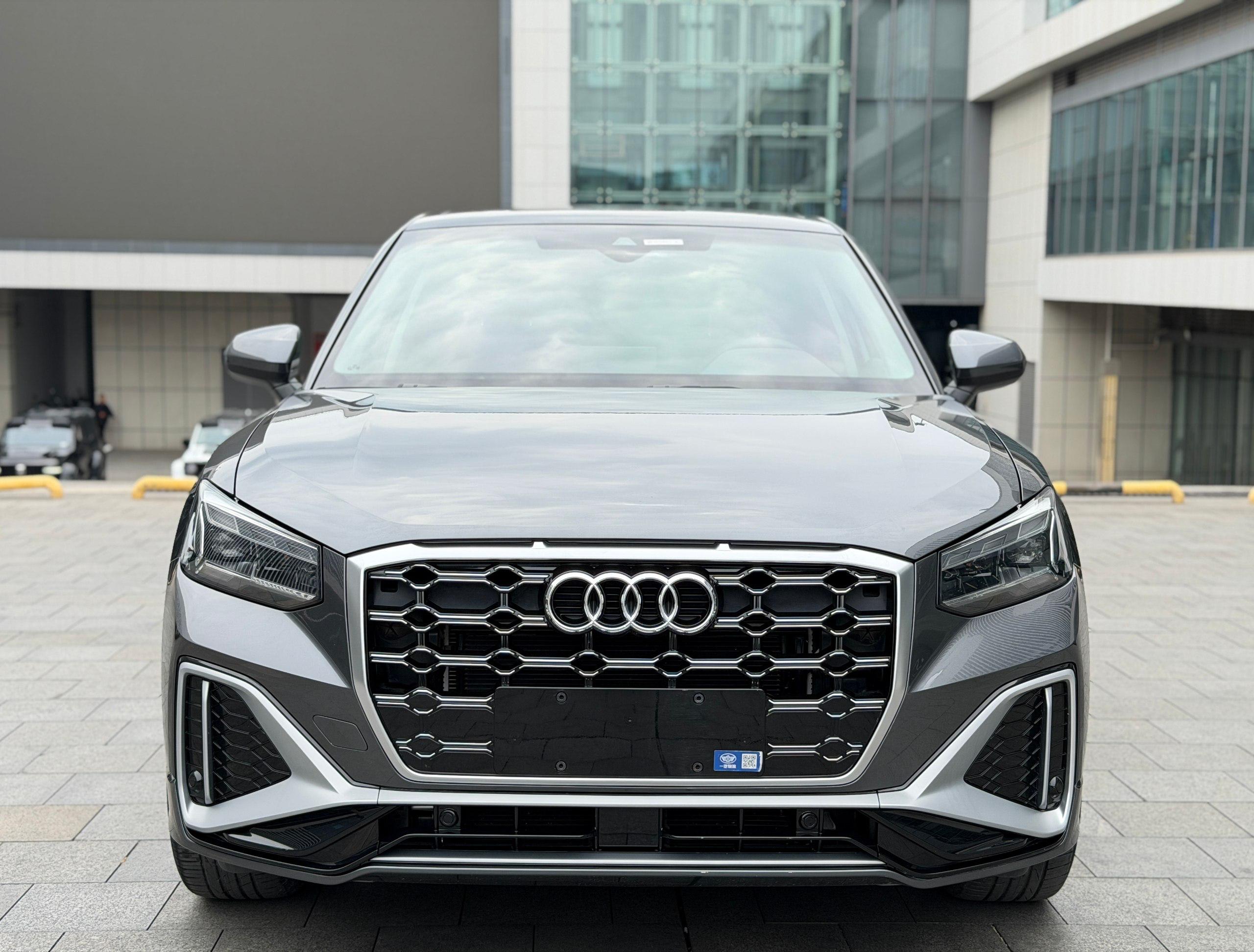 Audi Q2L