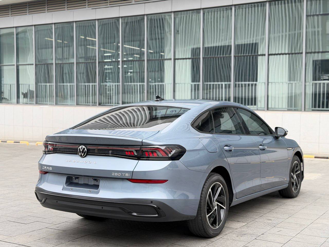 Volkswagen Lamando L