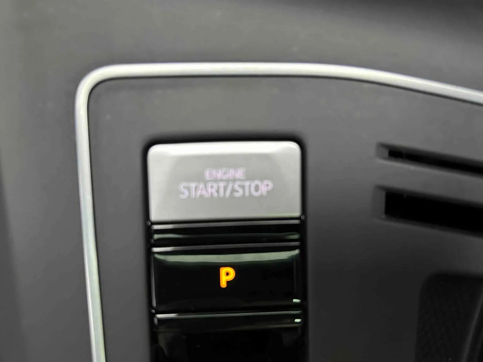 Volkswagen Golf 2023 280TSI DSG Pro