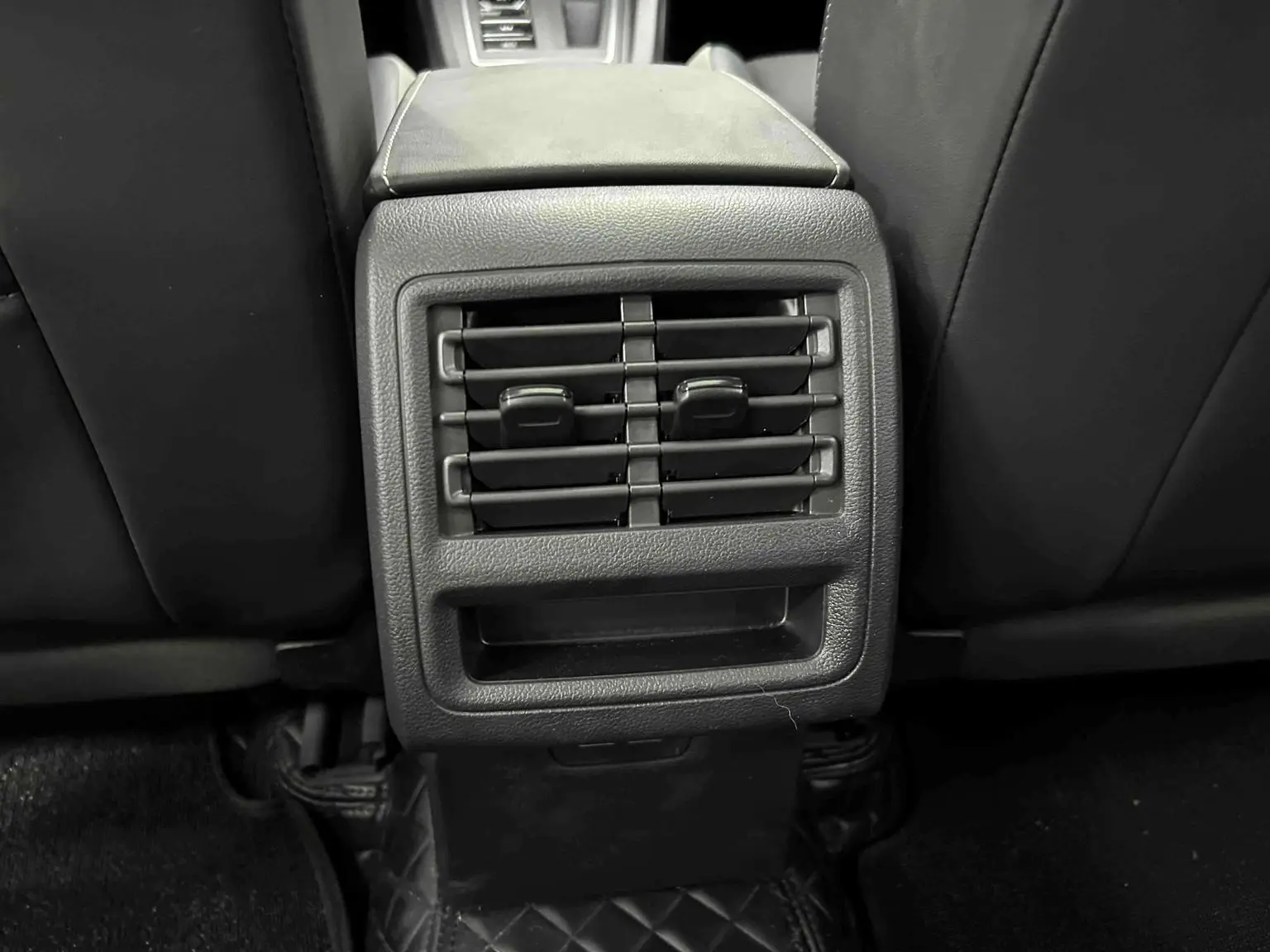 Volkswagen Golf 2023 280TSI DSG Pro