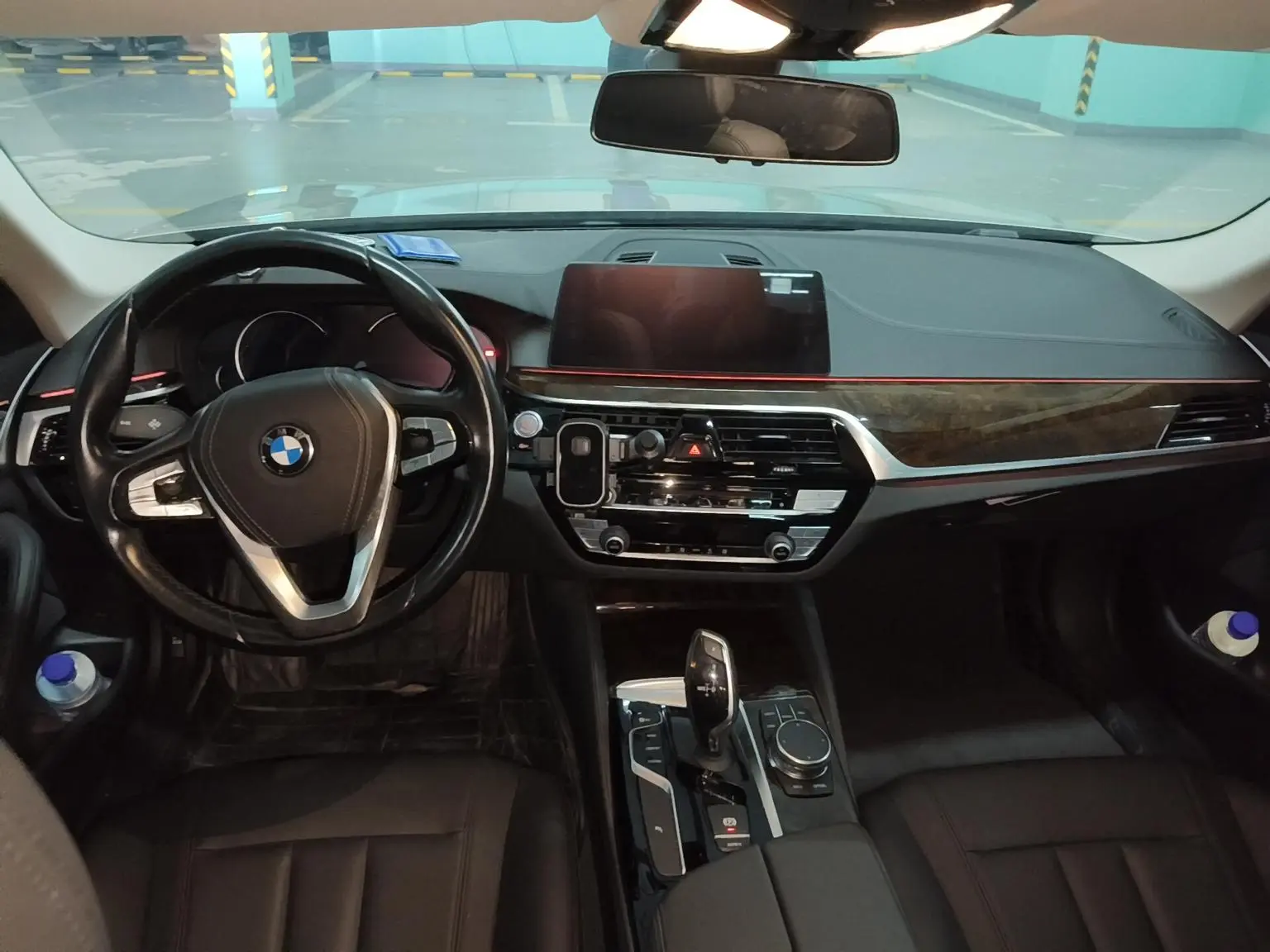 BMW 5 Series 2018 525Li Luxury Package