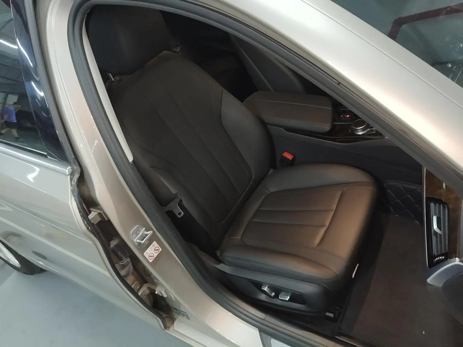 BMW 5 Series 2018 525Li Luxury Package