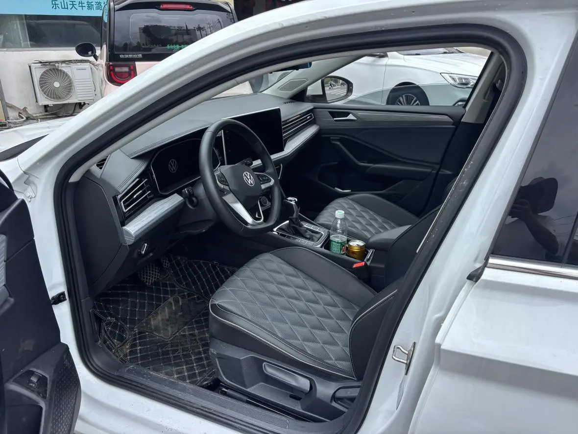 Volkswagen Sagitar 2024 300TSI DSG Beyond