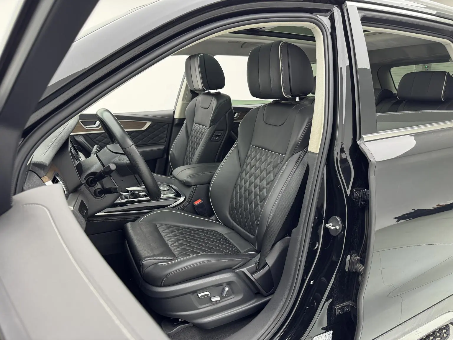 Hongqi HS7 2021 3.0T Auto 4WD Smart Connected Qichang