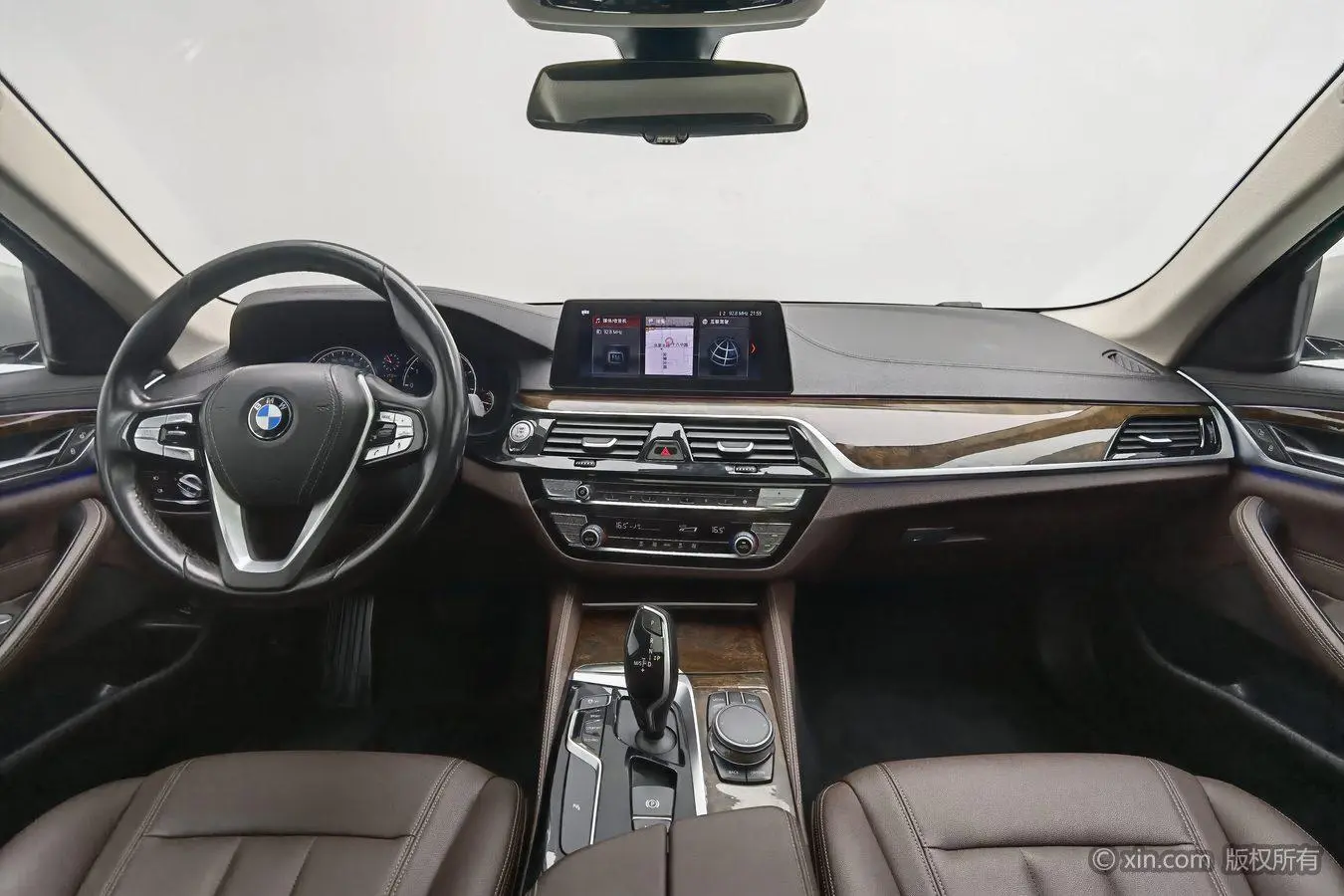 BMW 5 Series 2018 525Li Luxury Package