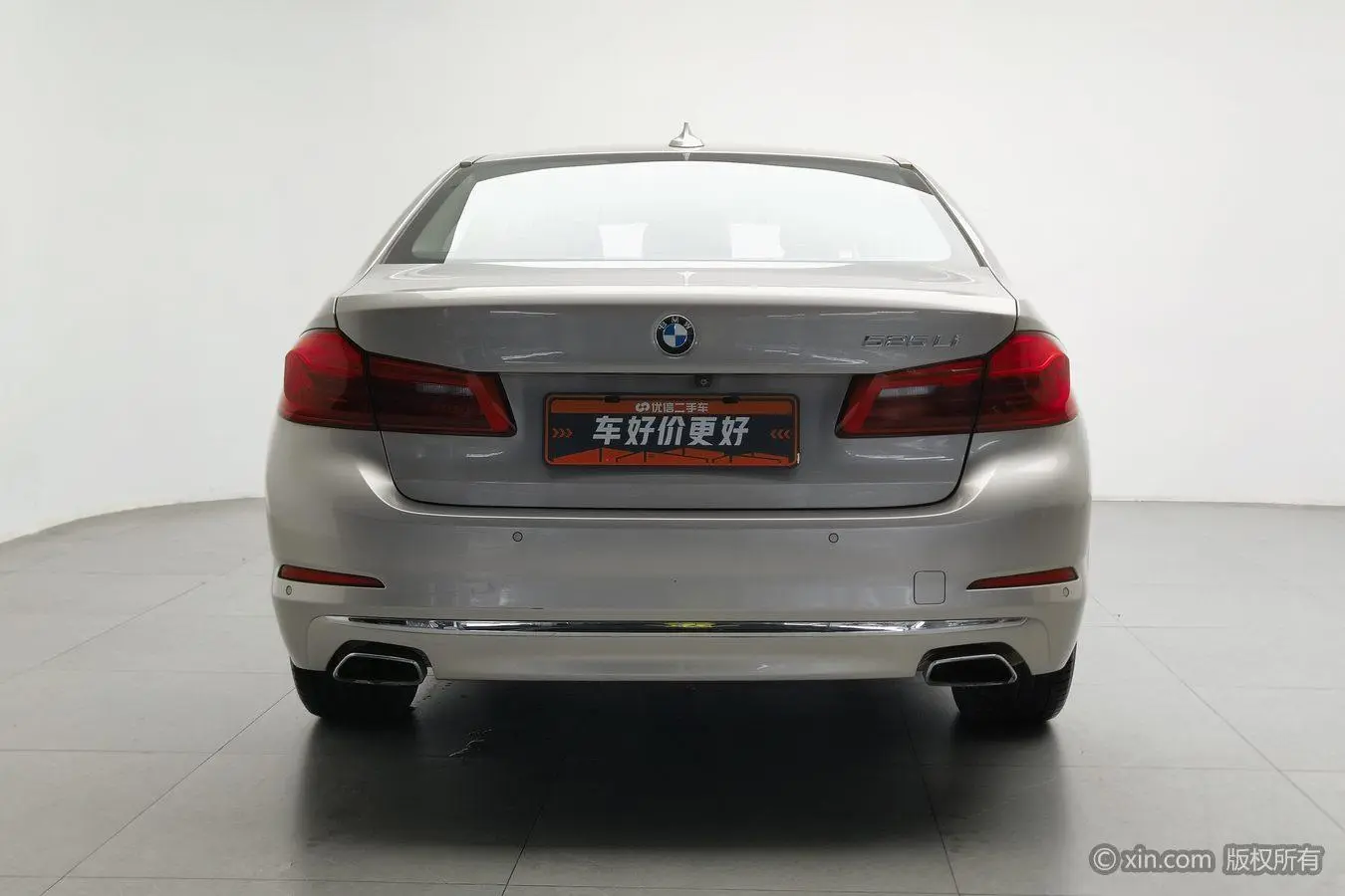 BMW 5 Series 2018 525Li Luxury Package