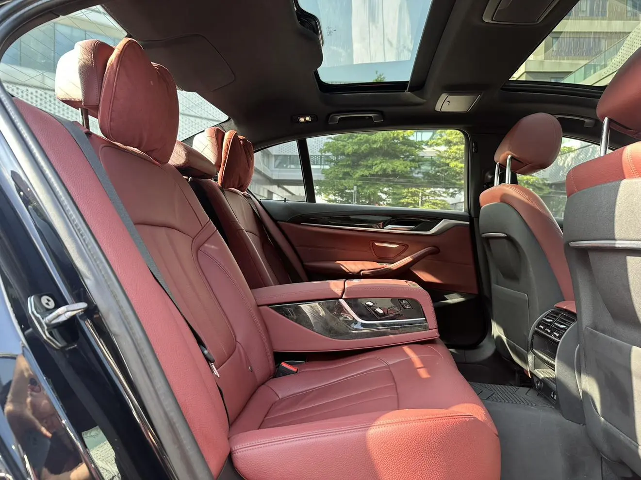 BMW 5 Series 2020 530Li Leading M Sport Package