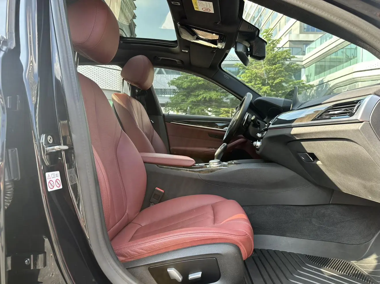 BMW 5 Series 2020 530Li Leading M Sport Package