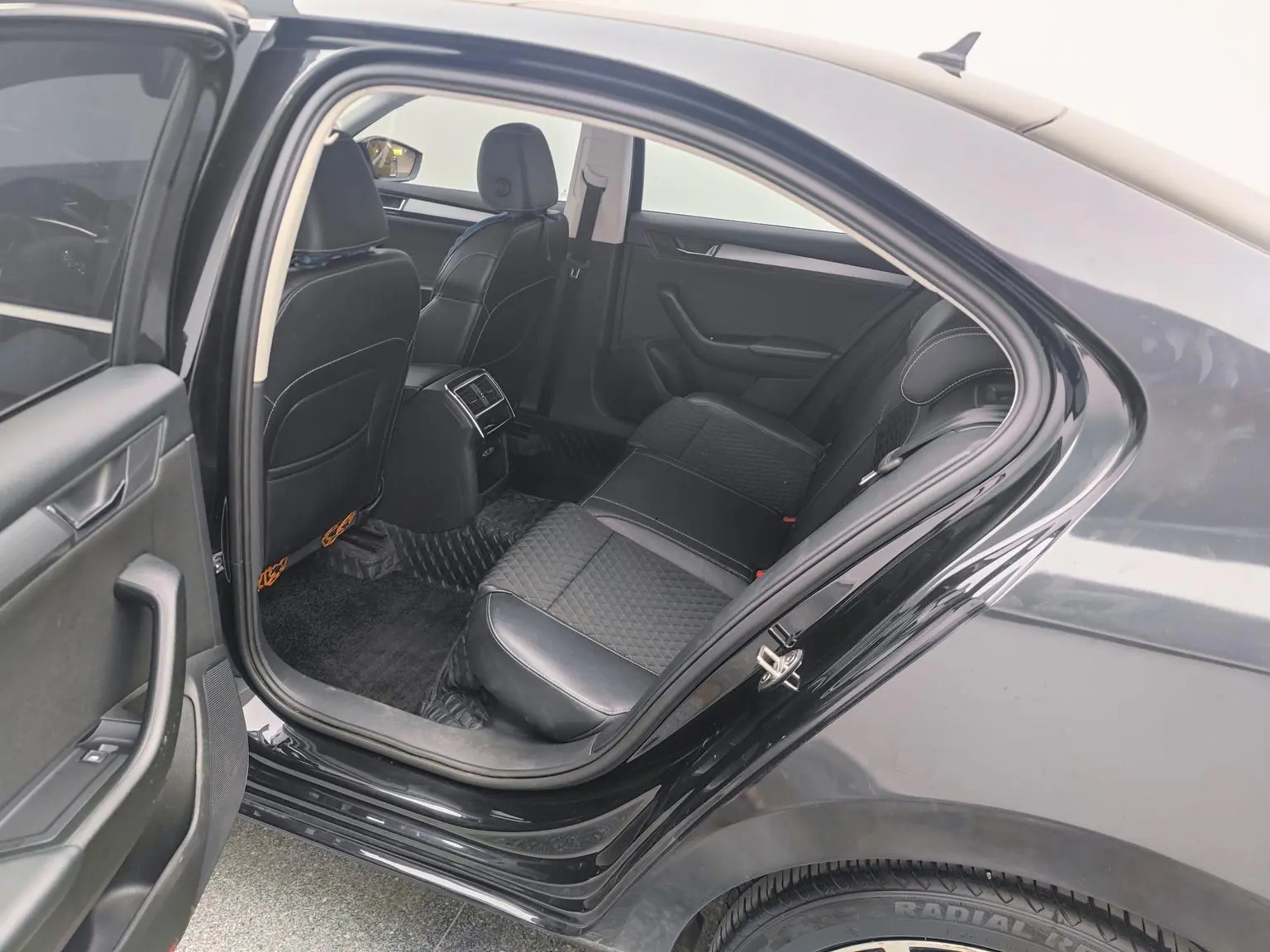 Skoda Superb 2018 TSI330 DSG Comfort China V