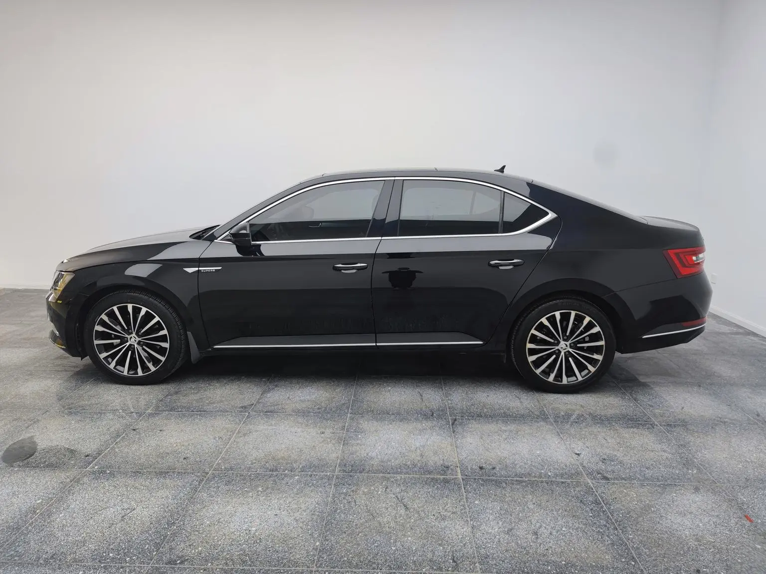 Skoda Superb 2018 TSI330 DSG Comfort China V