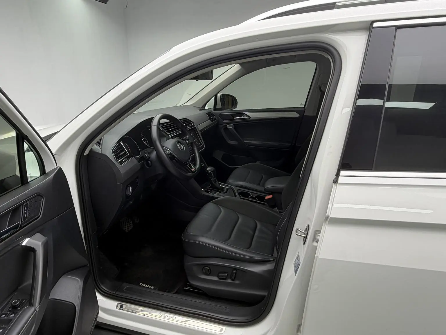 Volkswagen Tiguan L 2019 330TSI Auto 2WD Panoramic Comfort China VI