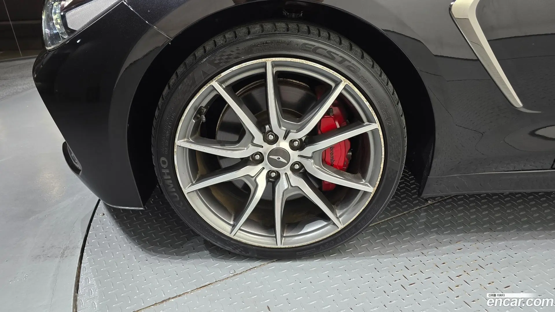 Genesis G70 3.3T Sport AWD