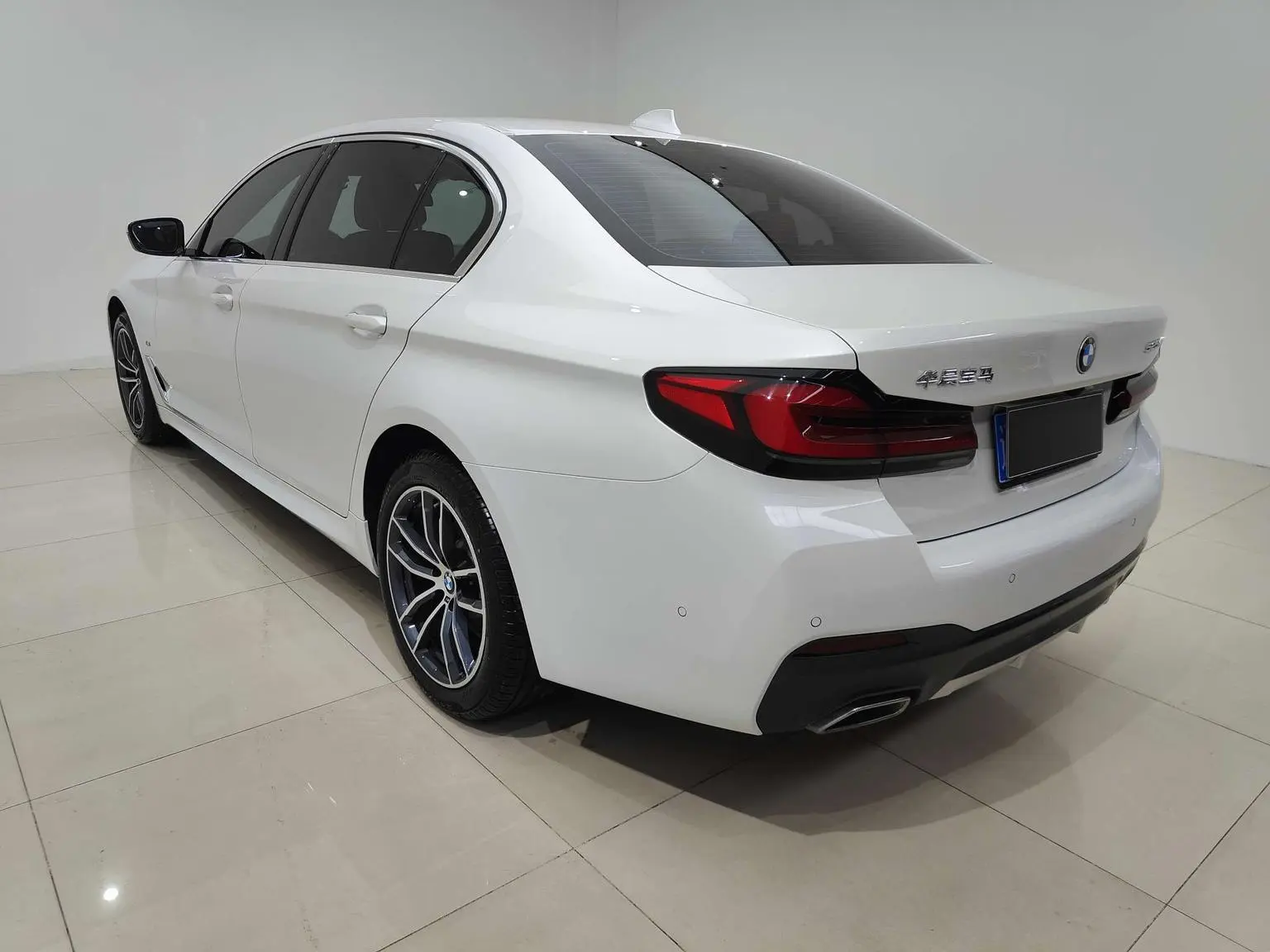 BMW 5 Series 2022 2nd Facelift 525Li Luxury Package