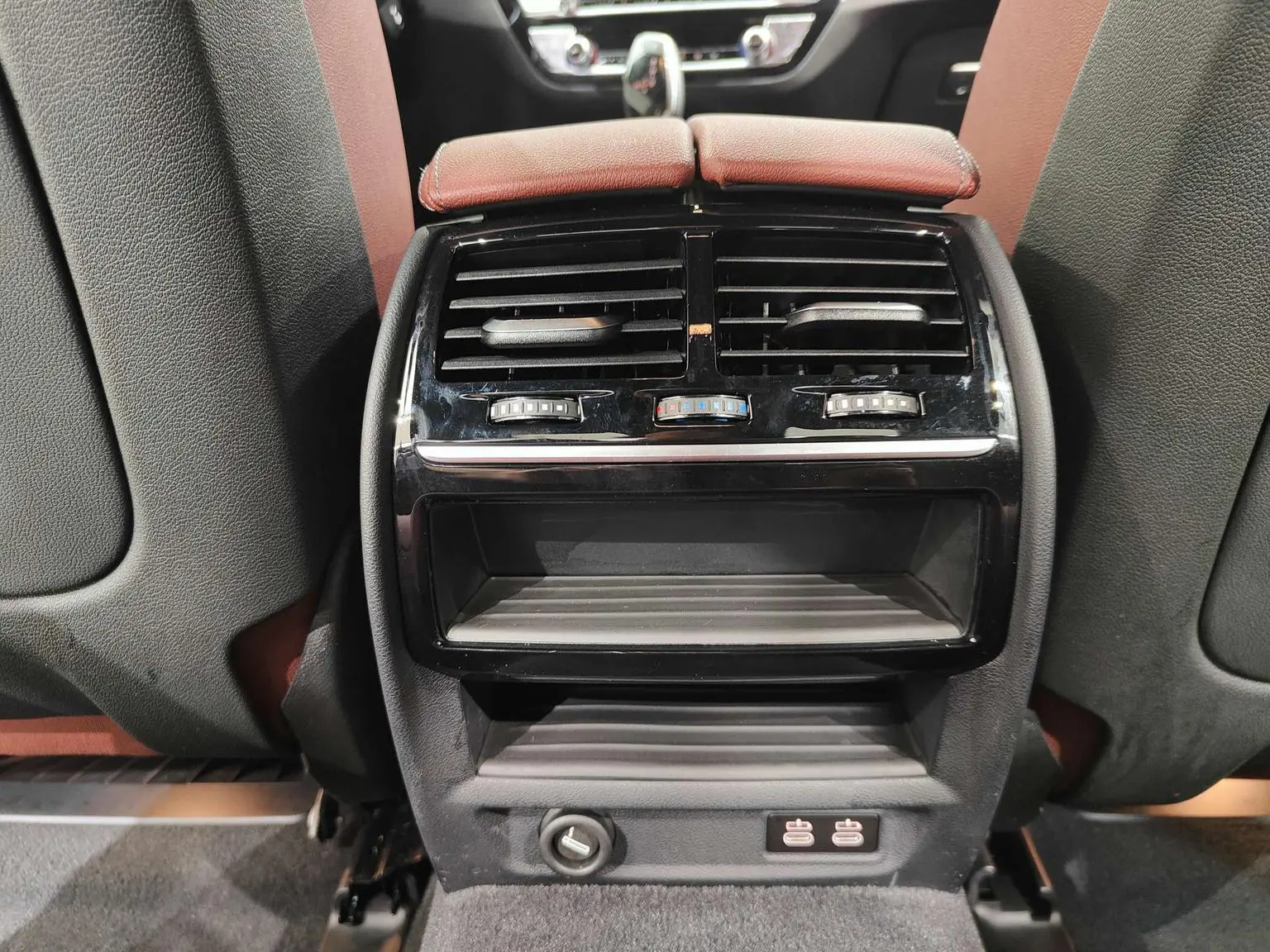 BMW 5 Series 2022 2nd Facelift 525Li Luxury Package