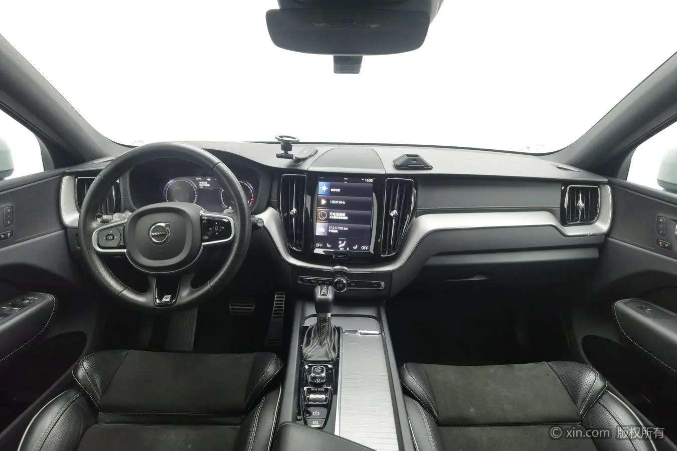 Volvo XC60 2019 T5 4WD Smart Elegant Sport China V