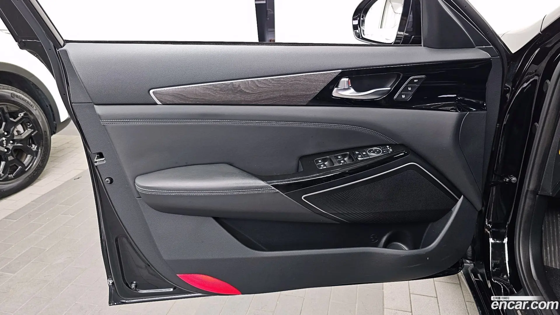 Kia K7 3.0 LPI Prestige(Rented) 2019