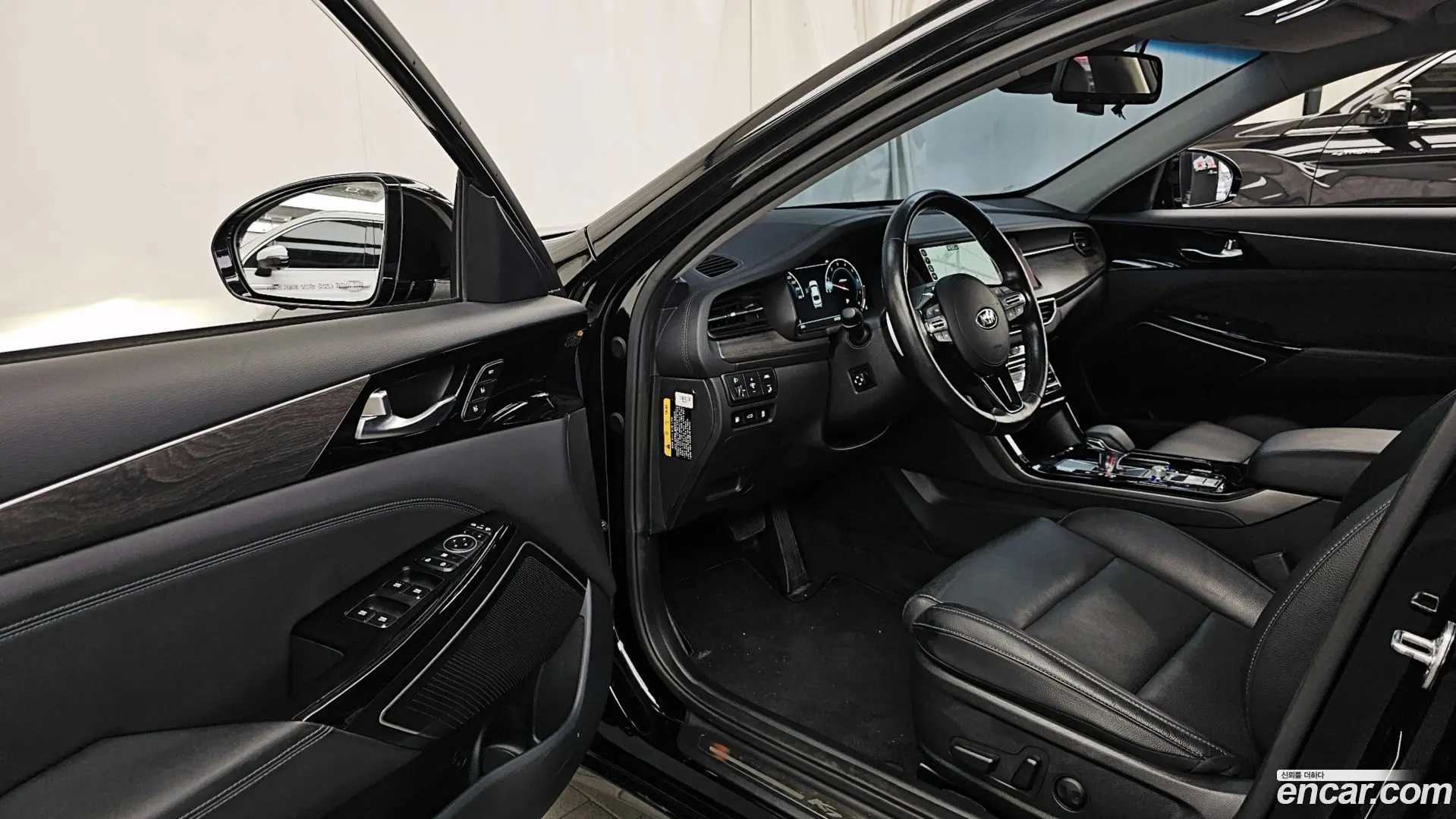 Kia K7 3.0 LPI Prestige(Rented) 2019