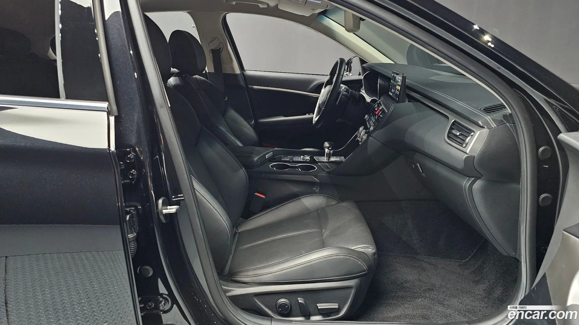 Genesis G70 Gasoline 2.0T 2WD