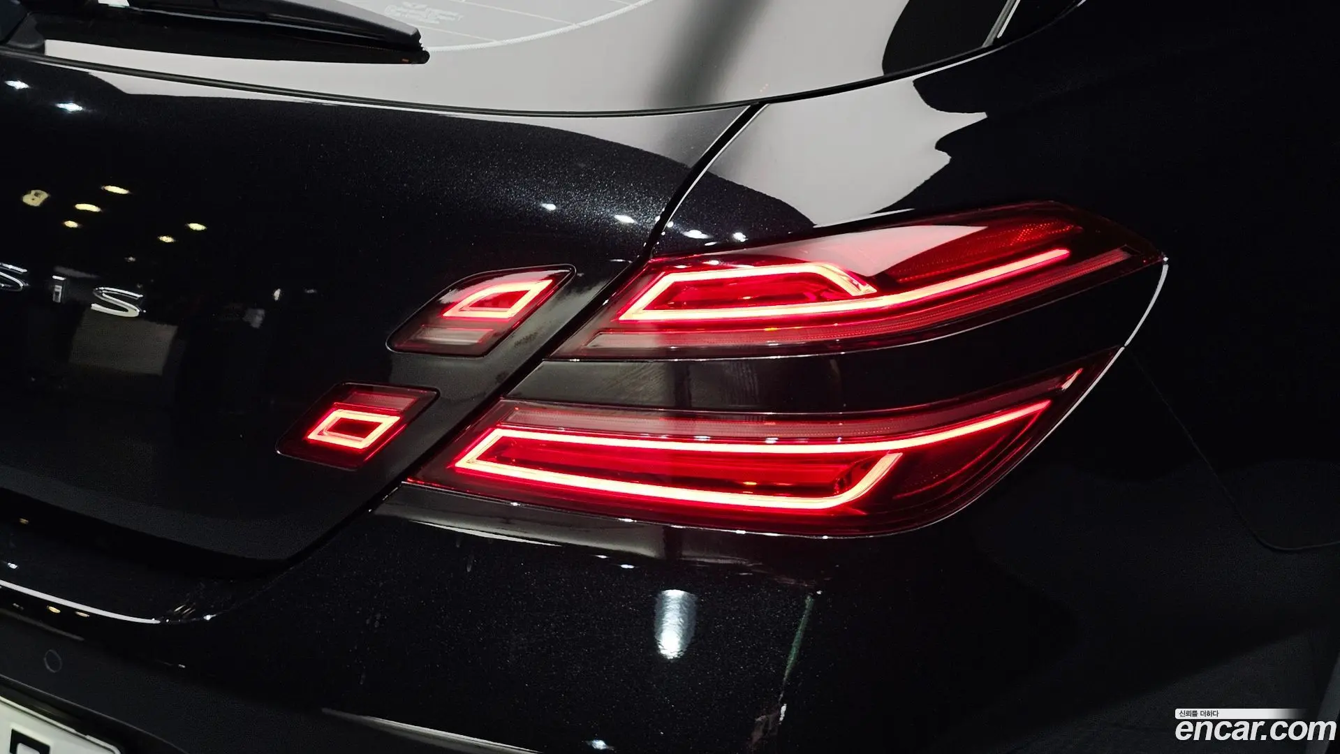 Genesis G70 Gasoline 2.0T 2WD