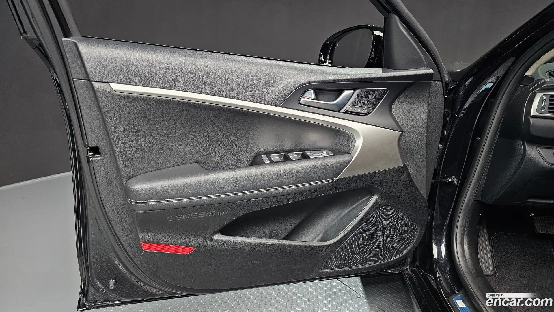 Genesis G70 Gasoline 2.0T 2WD