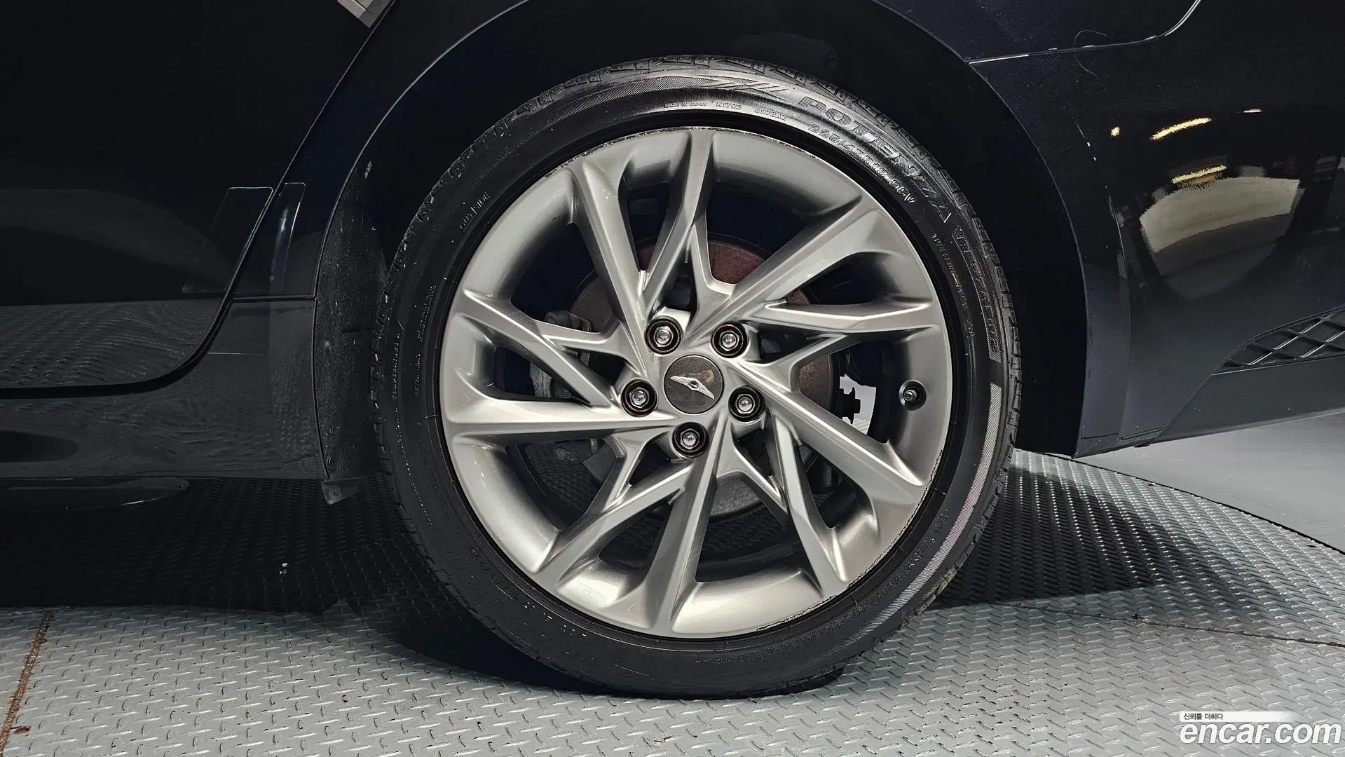 Genesis G70 Gasoline 2.0T 2WD