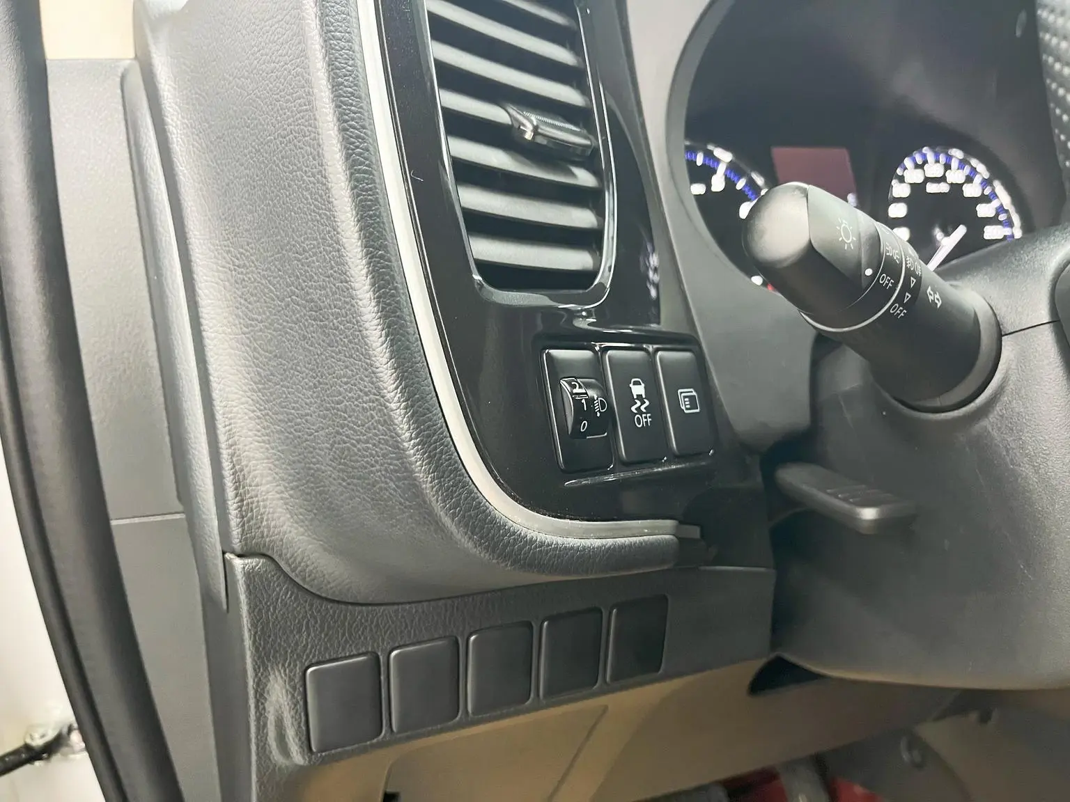 Mitsubishi Outlander 2021 2.0L 2WD Delight 5 seat