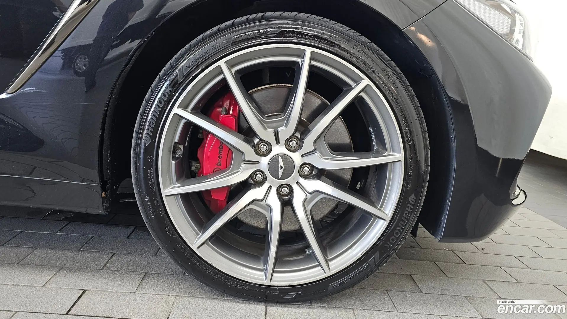 Genesis G70 2.0T AWD