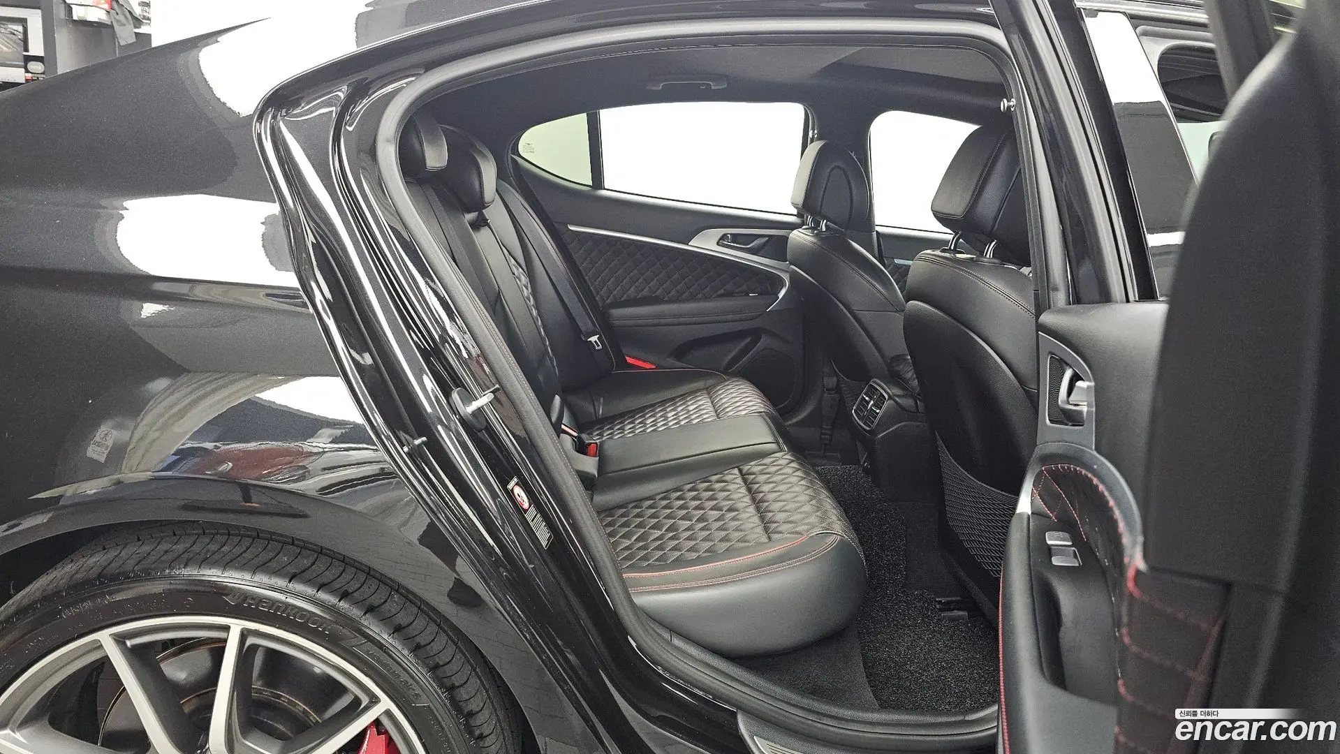 Genesis G70 2.0T AWD