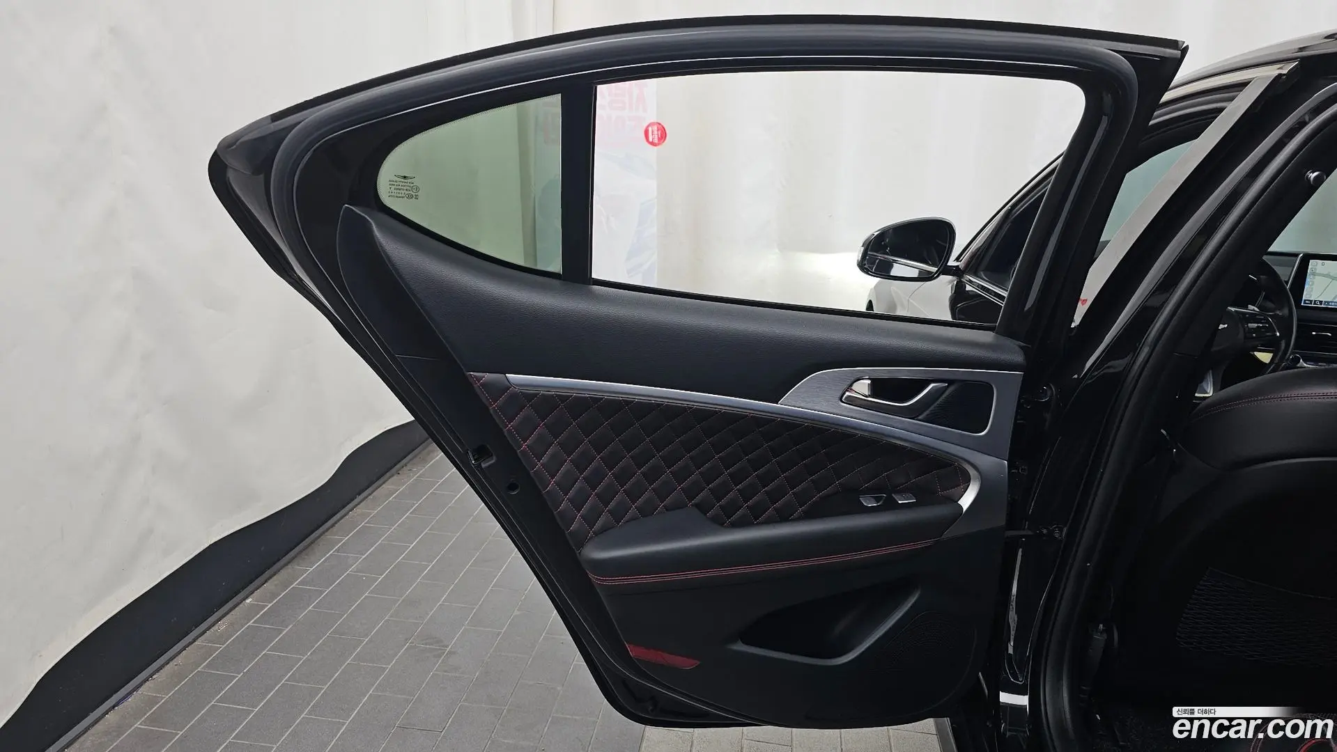 Genesis G70 2.0T AWD