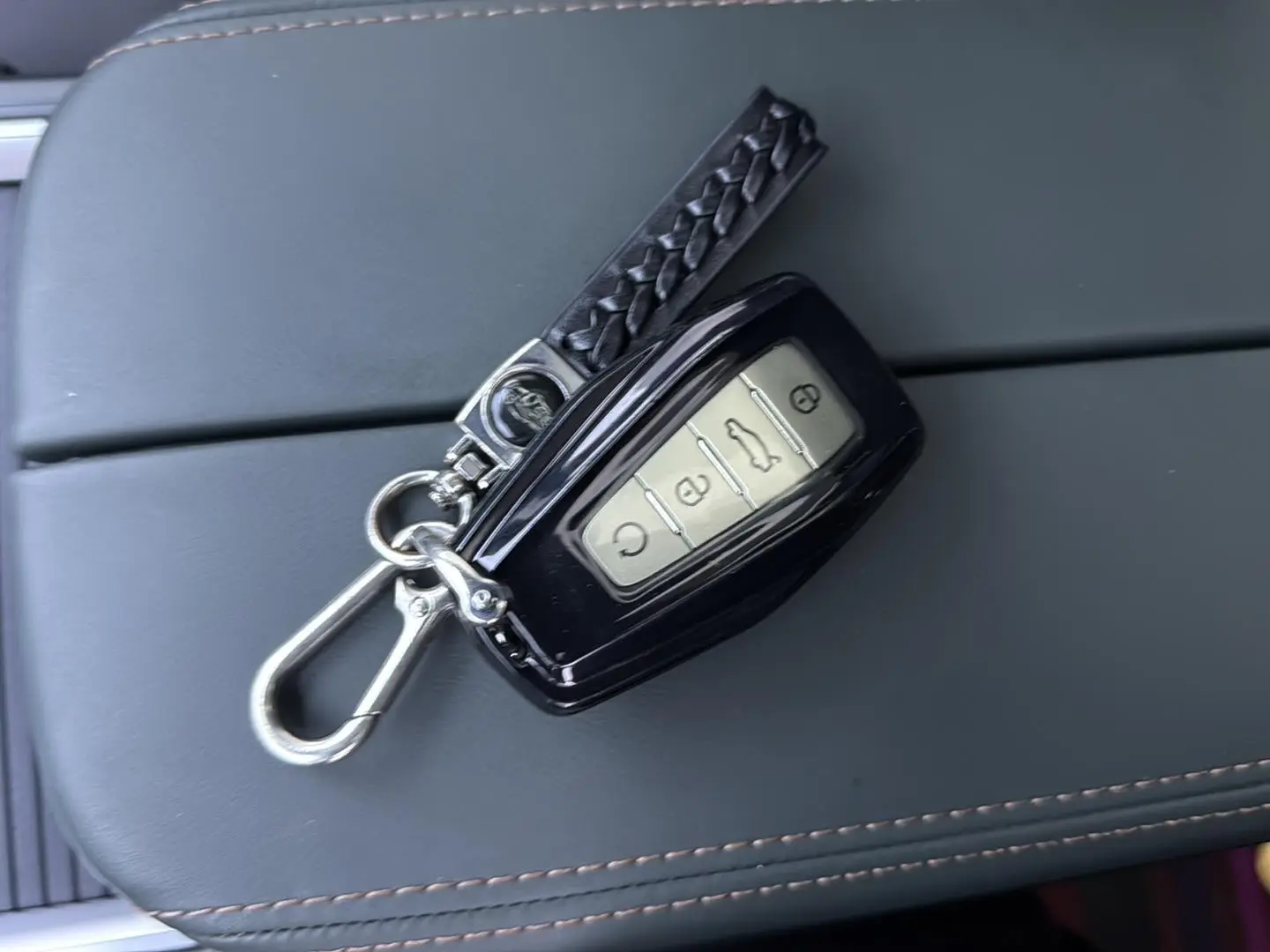 Geely Haoyue L 2023 2.0TD DCT Premium