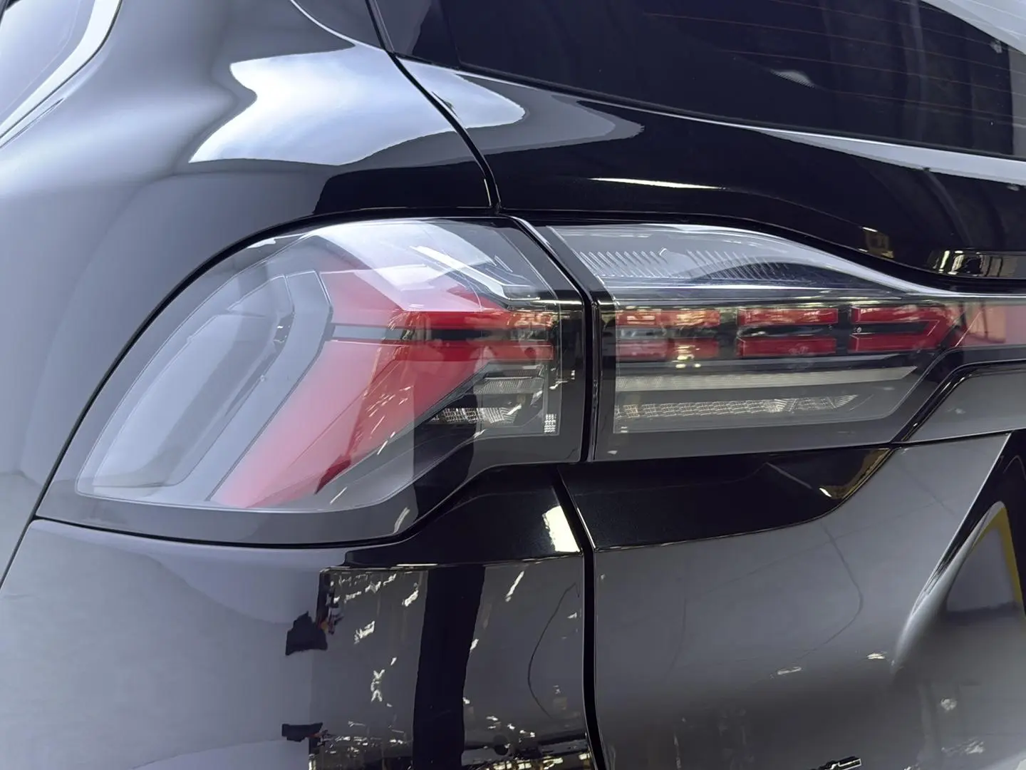 Geely Haoyue L 2023 2.0TD DCT Premium