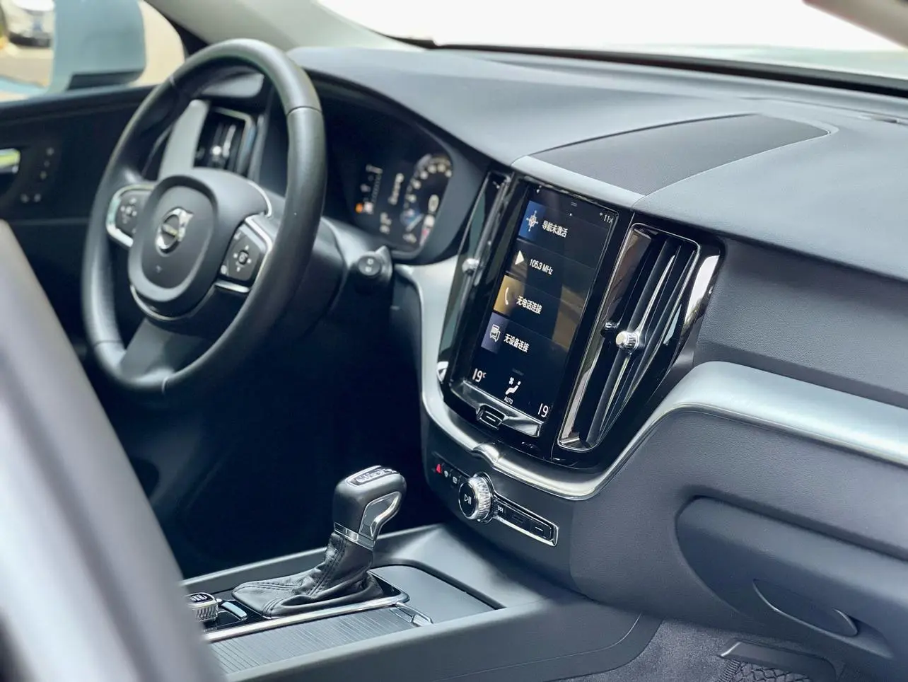 Volvo XC60 2019 T5 4WD Smart China V