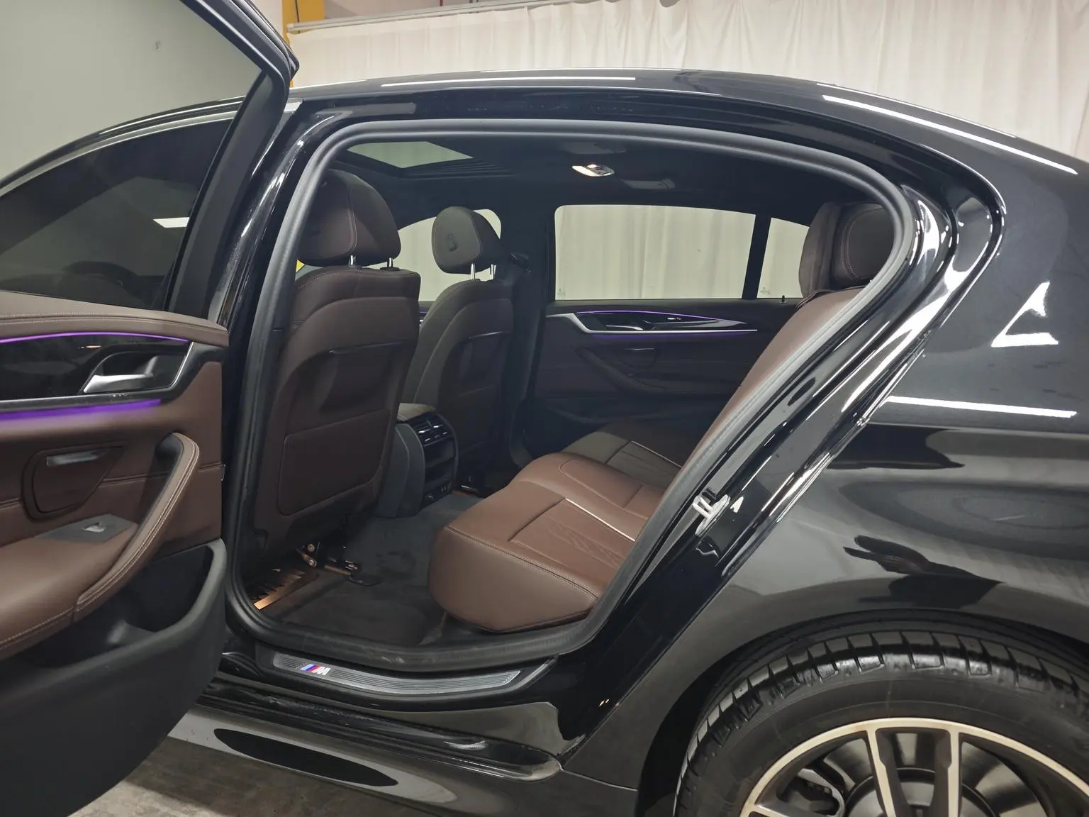 BMW 5 Series 2022 2nd Facelift 525Li M Sport Package
