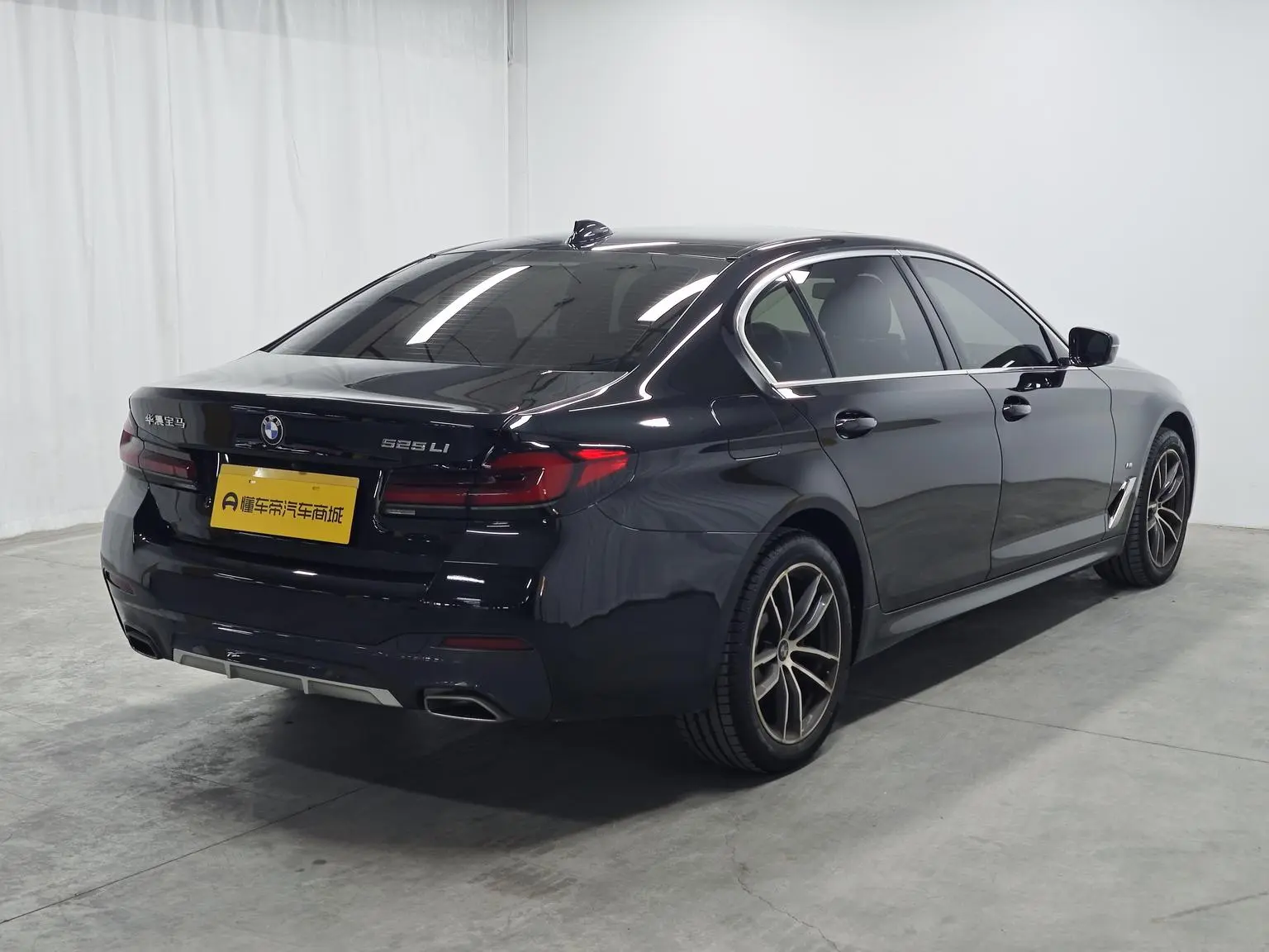 BMW 5 Series 2022 2nd Facelift 525Li M Sport Package