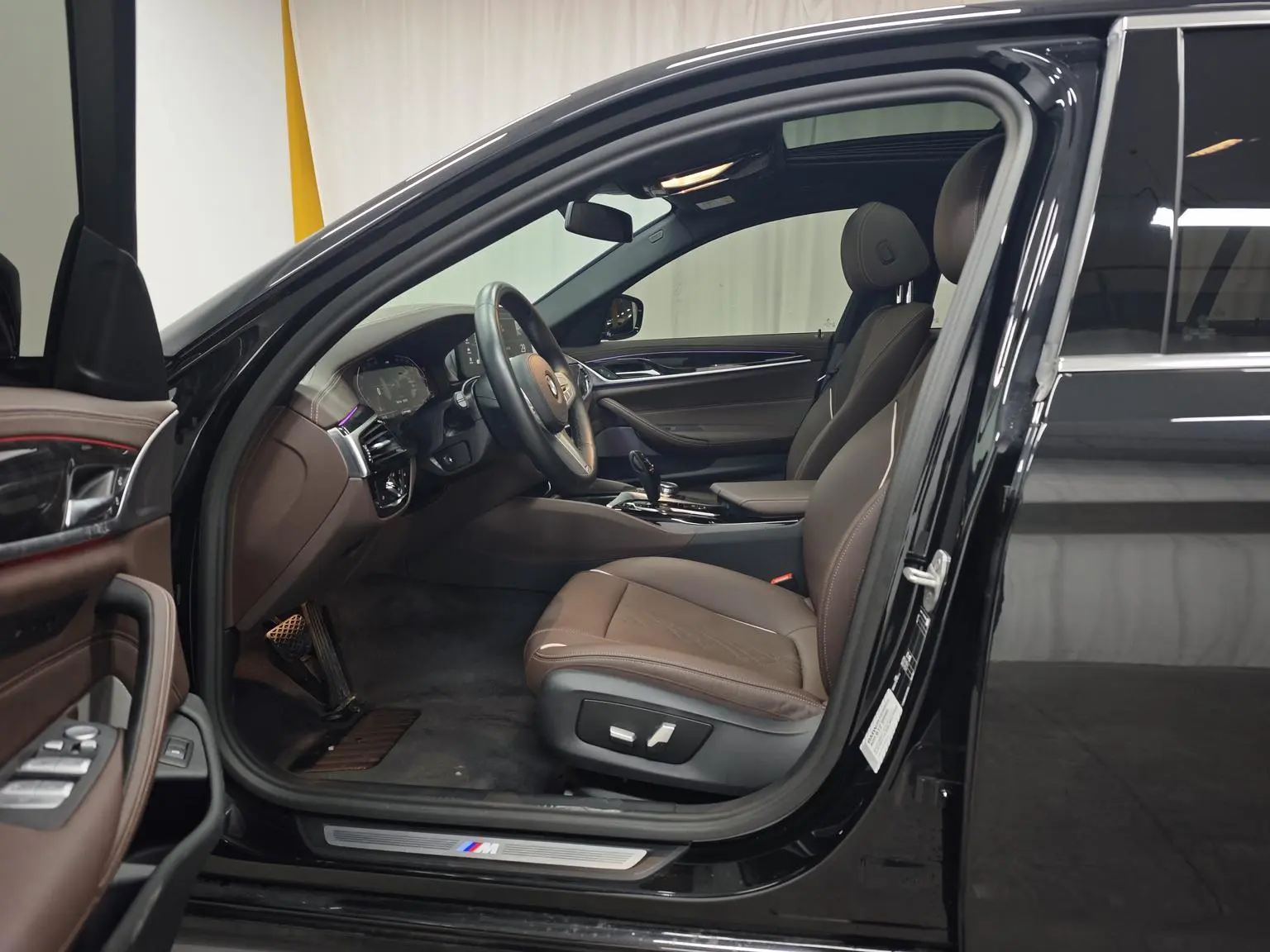 BMW 5 Series 2022 2nd Facelift 525Li M Sport Package